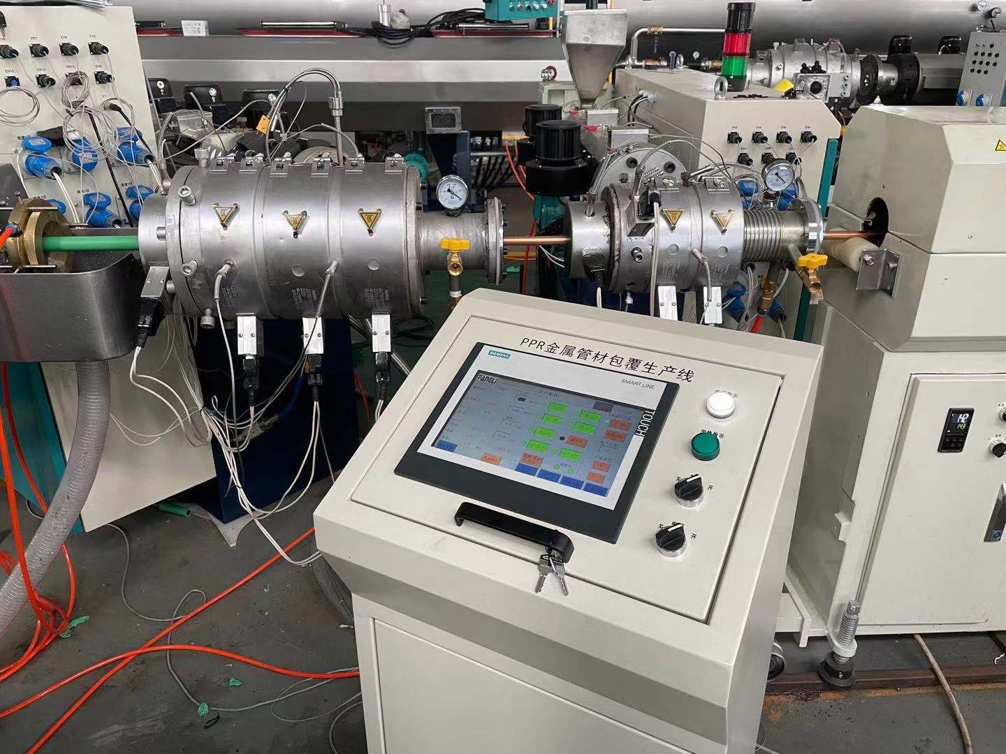 Cómo mantener la línea de producción de tuberías de material compuesto