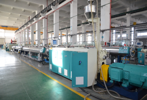 Línea de producción de conductos de PVC: análisis técnico de estándares de instalación y cableado